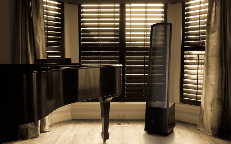 MARTIN LOGAN MONTIS