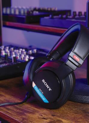 SONY MDR-M1